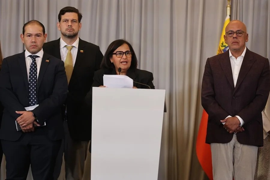 La oposición en el diálogo venezolano evalúa con abogados cambios en el sistema judicial
