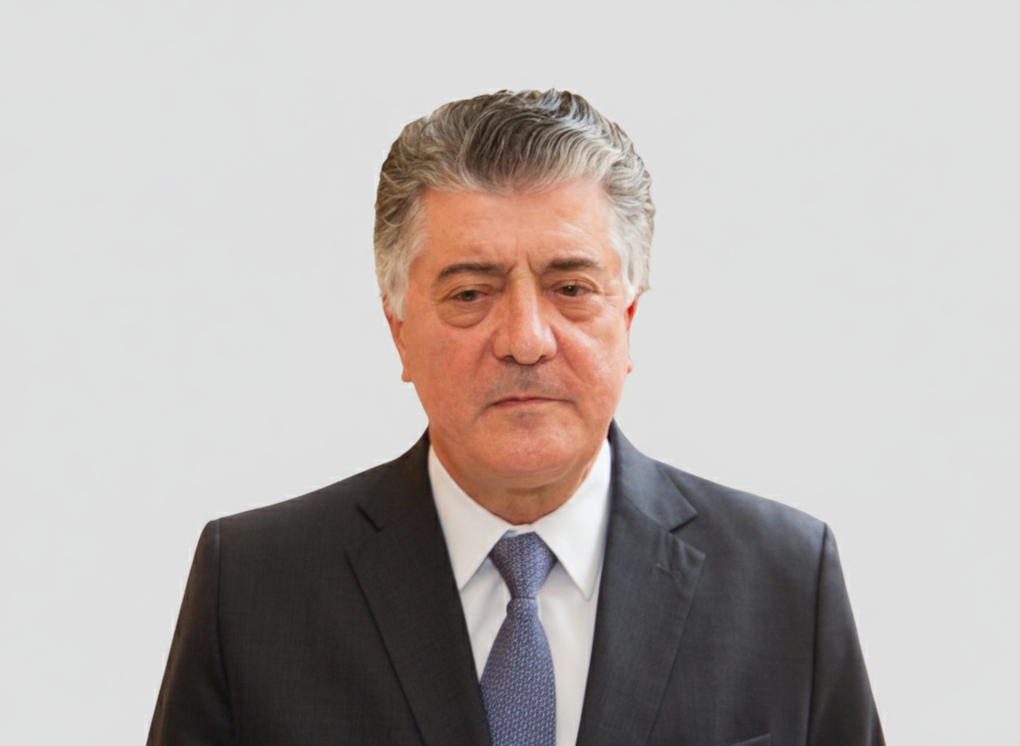 Convocan misa por la salud de Roberto Santana, quien recibe tratamiento médico en EE. UU.