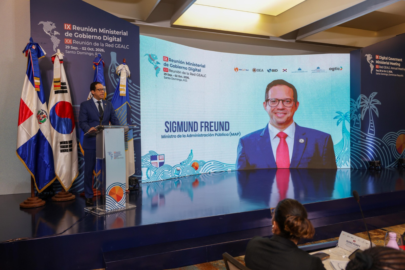 Ministro Freund propone creación de fondo regional para desarrollar soluciones tecnológicas conjuntas