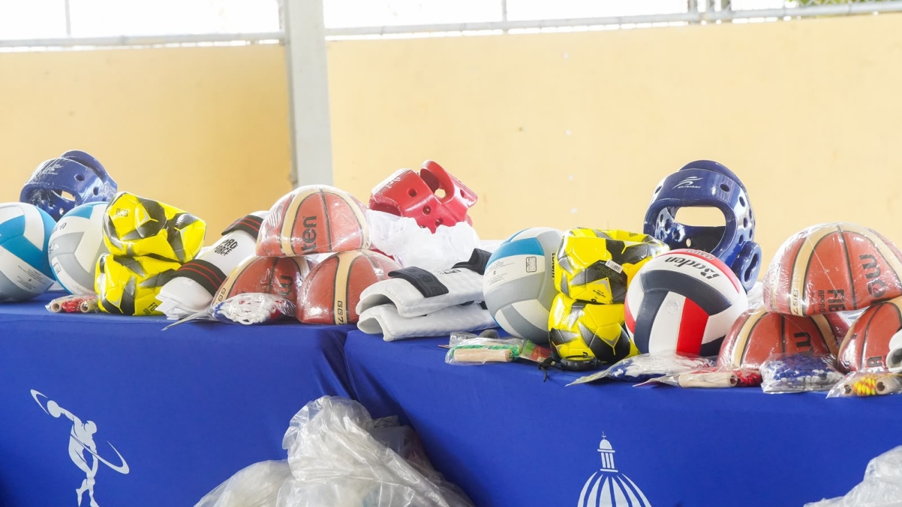 Inefi acelera su despliegue nacional con entrega de utilería deportiva y kits en Nagua, Bánica y Las Matas de Farfán Inefi acelera su despliegue nacional con entrega de utilería deportiva y kits en Nagua, Bánica y Las Matas de Farfán