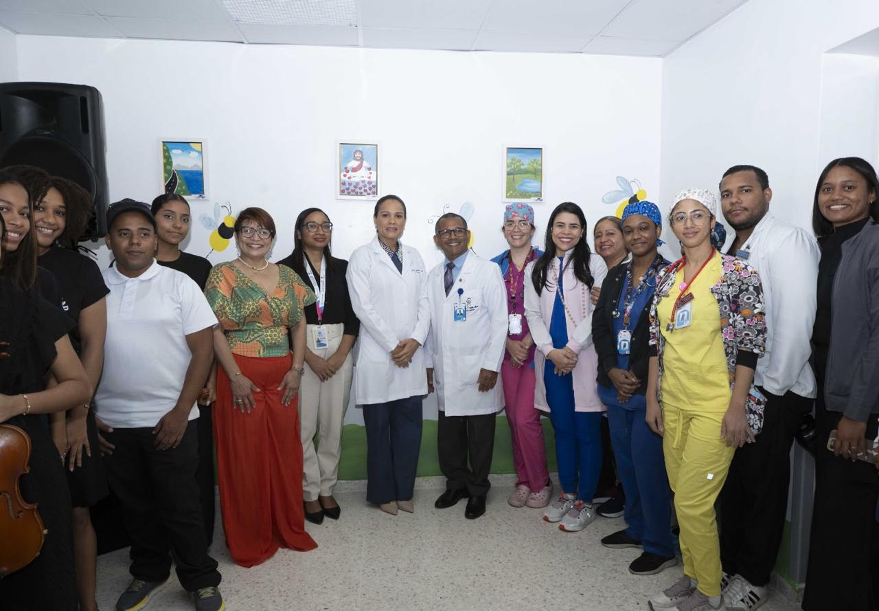 El arte y la salud se abrazan en el Hospital Materno Dra. Evangelina Rodríguez con la inauguración de los murales “Arte en las venas”