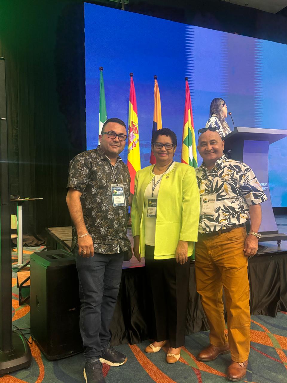 Vicerrectora de Investigación y Postgrado de la UASD participa en congreso internacional de turismo en Colombia