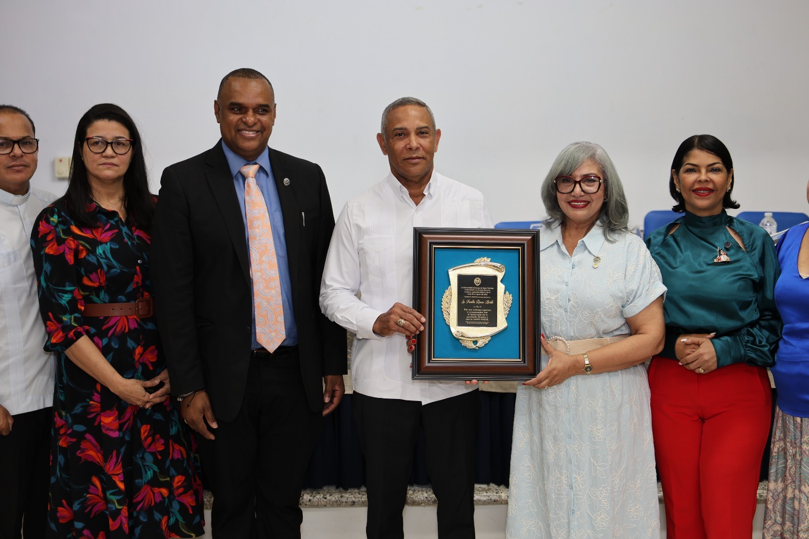 UASD celebra simposio sobre autismo y TDAH dedicado al senador Franklin Romero
