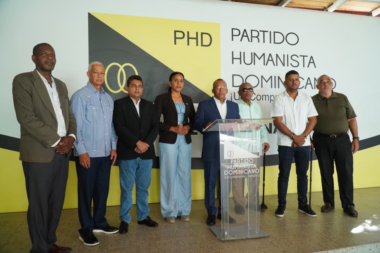 Abogado del PHD denuncia maniobra de sector minoritario de Eléxido Paula y Julián Burgos para frenar la convención partidaria mediante demandas fraudulentas