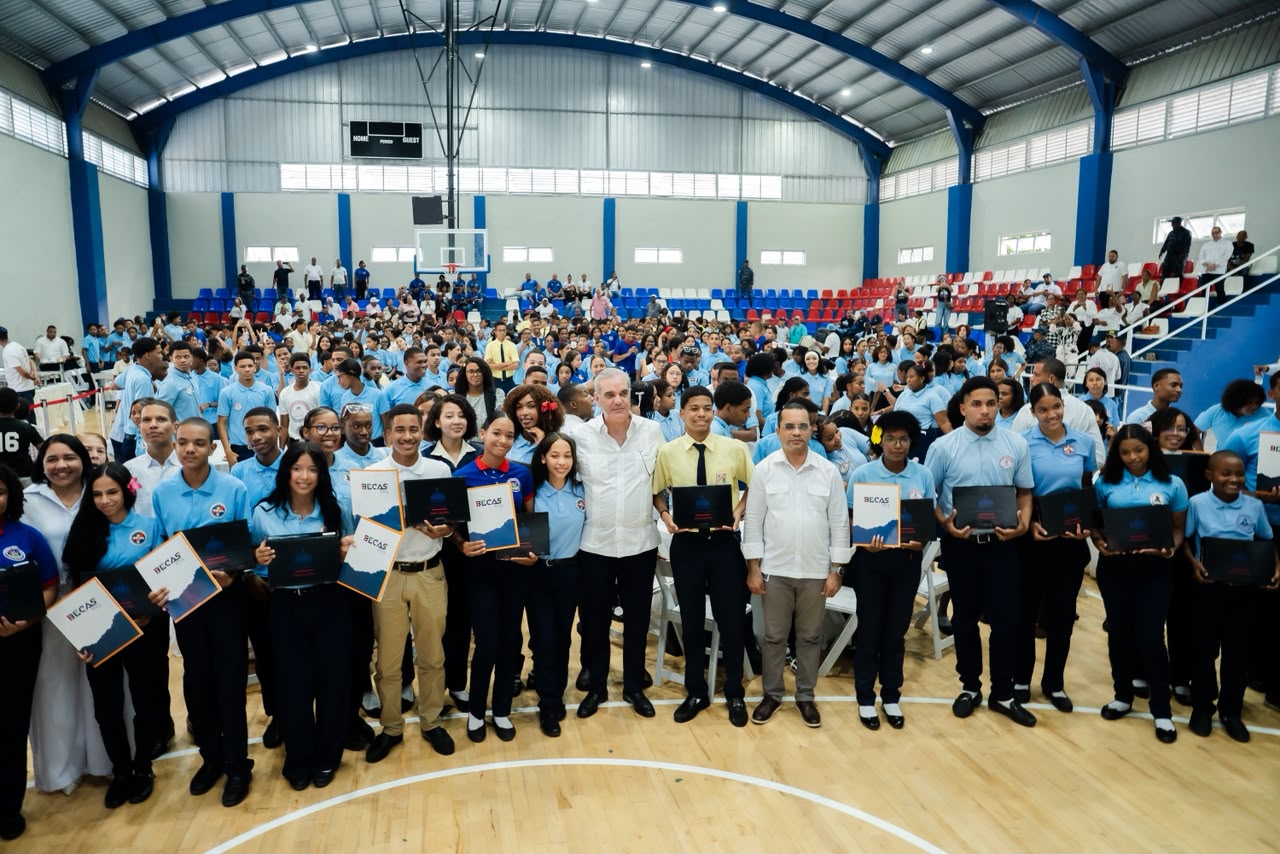 Rector del ITLA en encuentro de Abinader con estudiantes: “La tecnología es el eje transversal de la educación”