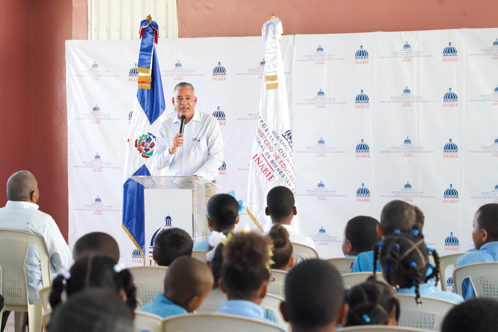 INABIE inaugura dos módulos odontológicos en Monte Plata y Baní, en beneficio de más de 3,200 estudiantes INABIE inaugura dos módulos odontológicos en Monte Plata y Baní, en beneficio de más de 3,200 estudiantes