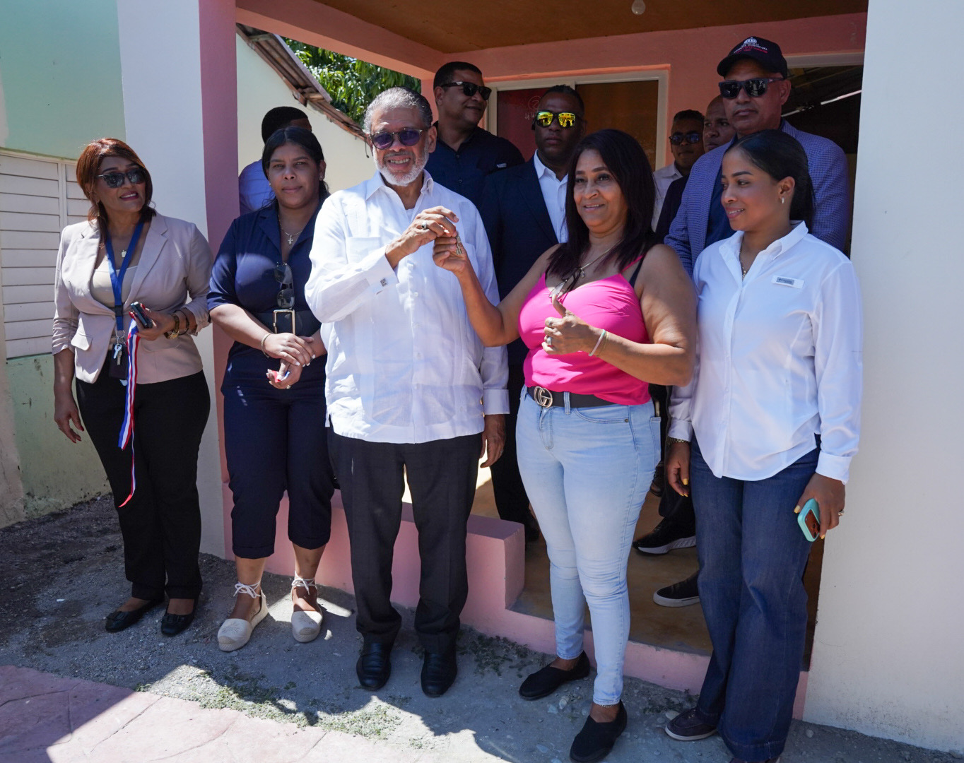 Gobierno, a través de Desarrollo de la Comunidad, entrega vivienda en Las Matas de Farfán