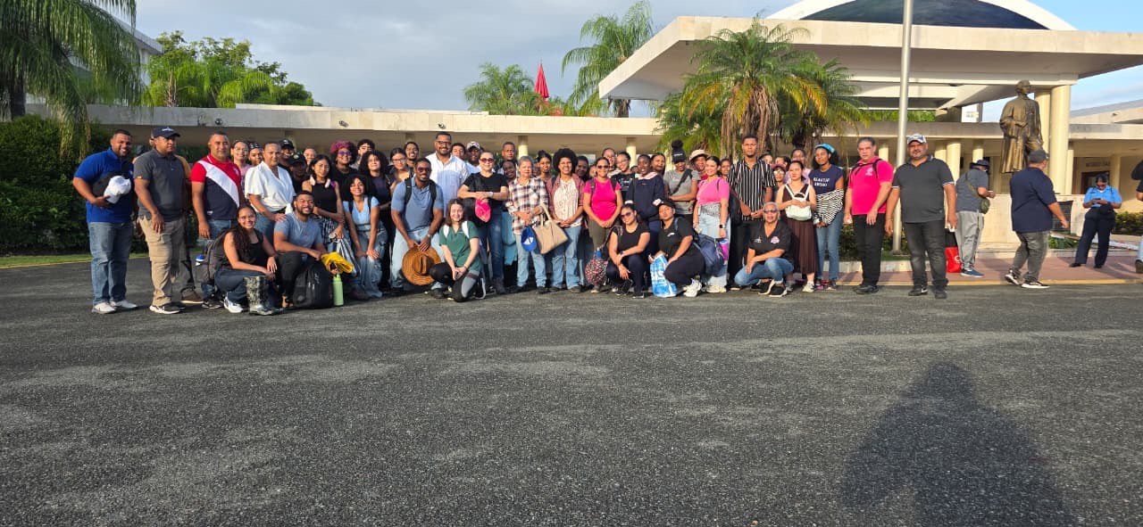 UASD lleva jornada de reforestación a Cevicos como parte de las actividades por su 488 aniversario