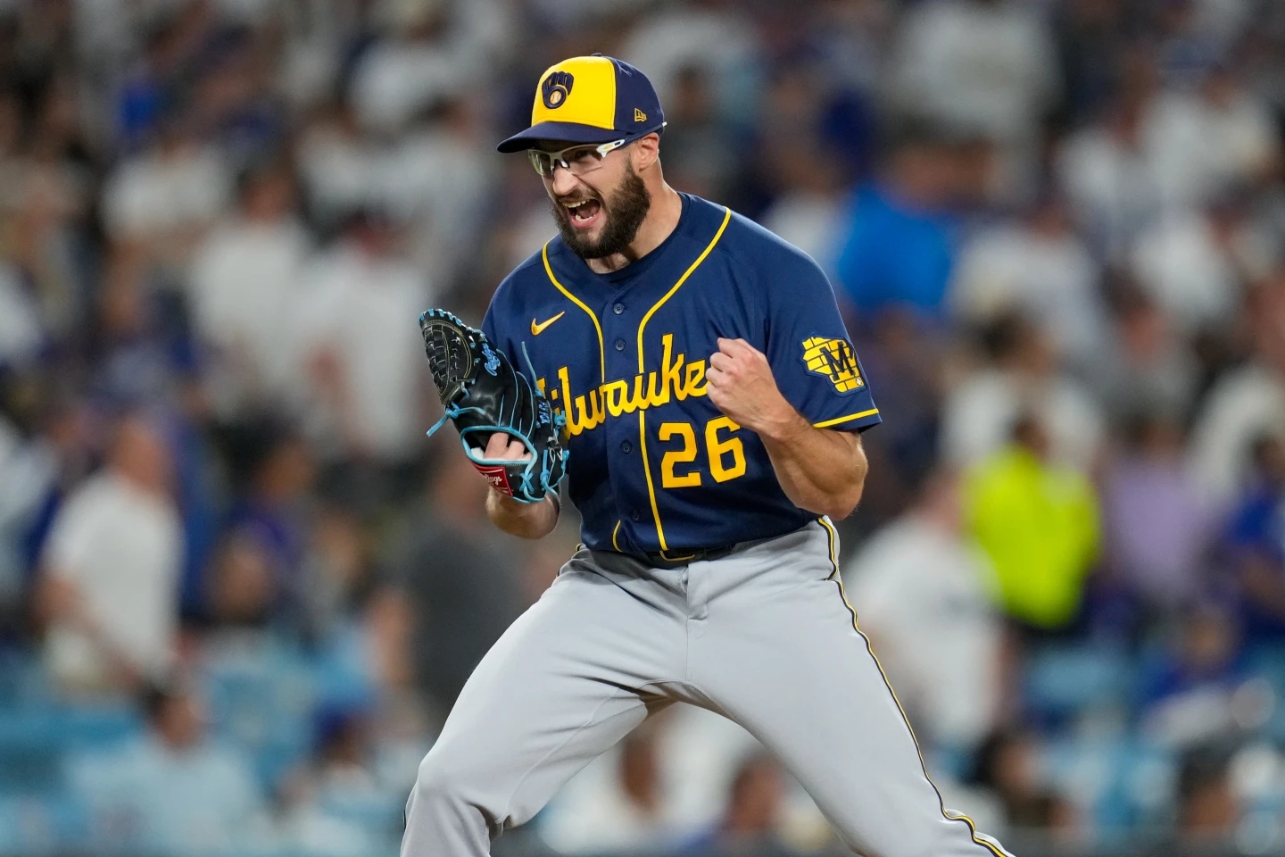 El dominante bullpen de Milwaukee hace que los Cerveceros crean que podrían ganar su primer título de la Serie Mundial.