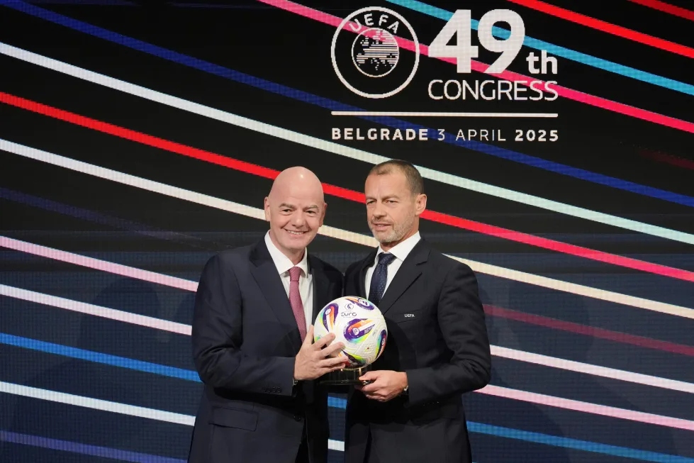 Infantino presidirá la reunión del Consejo de la FIFA mientras sus críticos presionan para destituirlo.