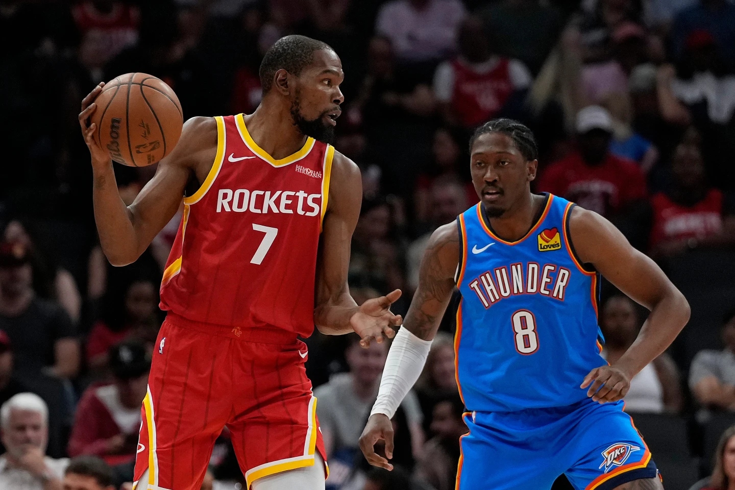Kevin Durant, de los Rockets, y Mat Ishbia, propietario de los Suns, se enfrentan en las redes sociales por la etapa de Durant en Phoenix. Kevin Durant, de los Rockets, y Mat Ishbia, propietario de los Suns, se enfrentan en las redes sociales por la etapa de Durant en Phoenix.