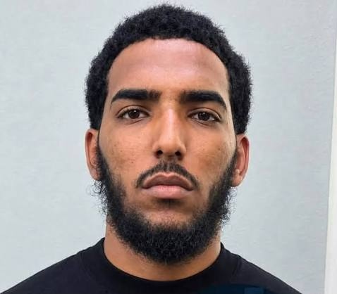 Reconocido antisocial “Nifi” fallece tras enfrentar agentes de la DICRIM en Cienfuegos; tenía múltiples registros y  orden de arresto vigente