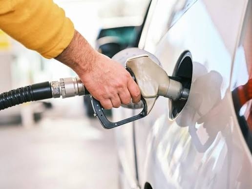 Gobierno congela combustibles Gobierno congela combustibles